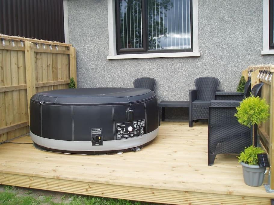 'Little Acre' Perfect For Business Or Pleasure Apartment Portadown Bagian luar foto